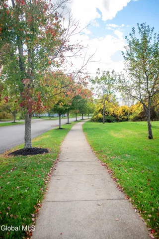 $549,000 | 8 Candlewood Drive, Malta, NY 12019