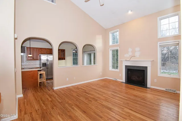 $549,000 | 8 Candlewood Drive, Malta, NY 12019