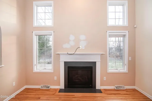 $549,000 | 8 Candlewood Drive, Malta, NY 12019