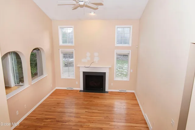 $549,000 | 8 Candlewood Drive, Malta, NY 12019