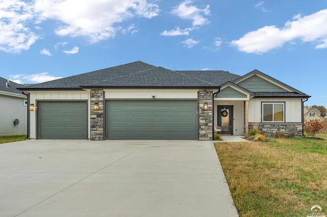 $387,000 | 2620 East 26th Street, Lawrence, KS 66046