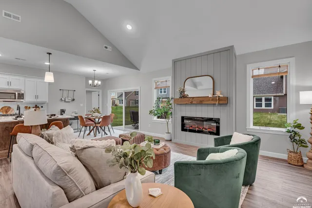 $387,000 | 2620 East 26th Street, Lawrence, KS 66046