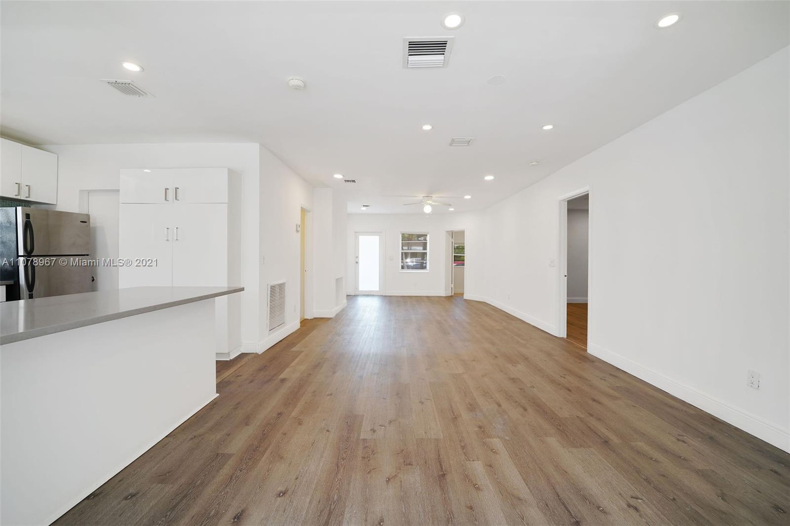 9224 Dickens Avenue Surfside, FL 33154 - Photo 11 of 23