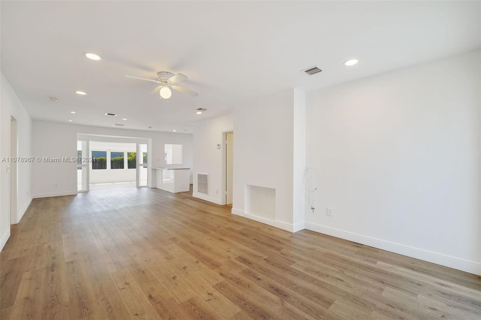 9224 Dickens Avenue Surfside, FL 33154 - Photo 6 of 23