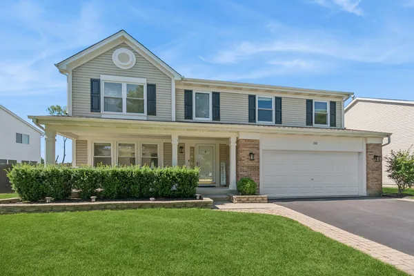 $499,900 | 1312 Chesterfield Lane, Grayslake, IL 60030
