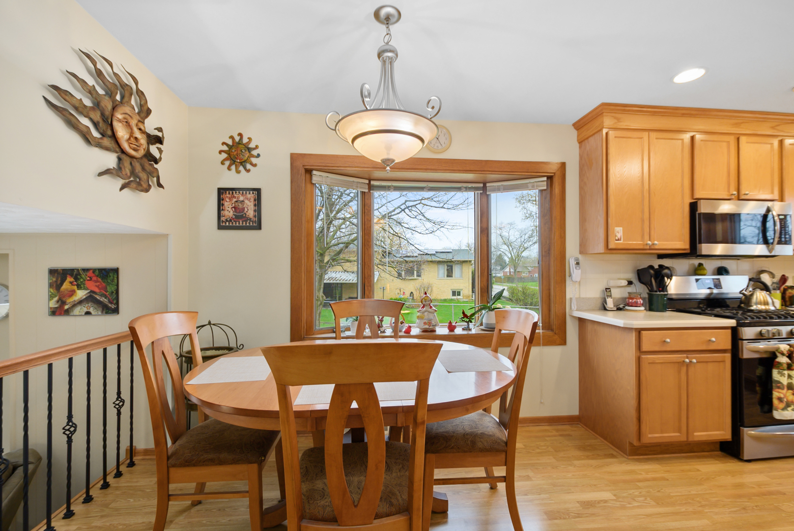 15329 Oak Road Oak Forest, IL 60452 - Photo 9 of 26