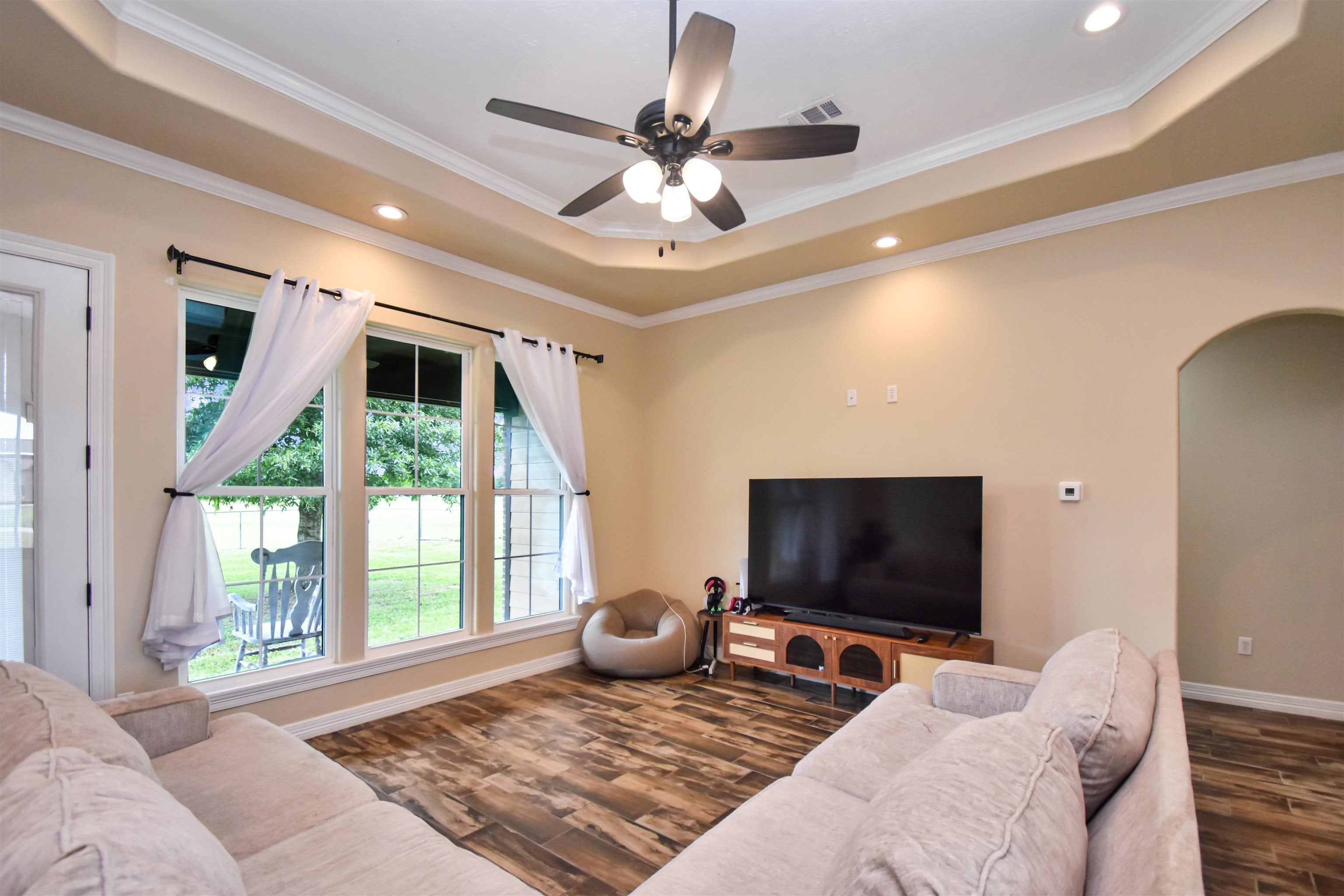 120 Gist Road Vidor, TX 77662 - Photo 4 of 25 Gallery Image 4