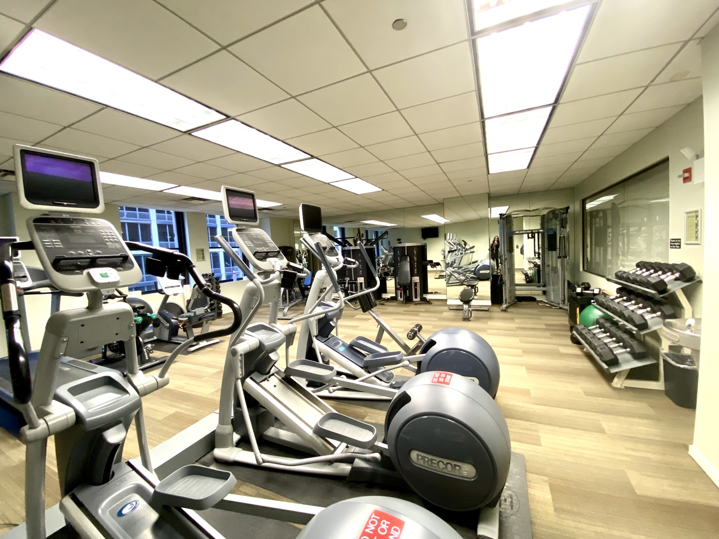 208 West Washington Street, Unit 1002 Chicago, IL 60606 - Photo 15 of 19