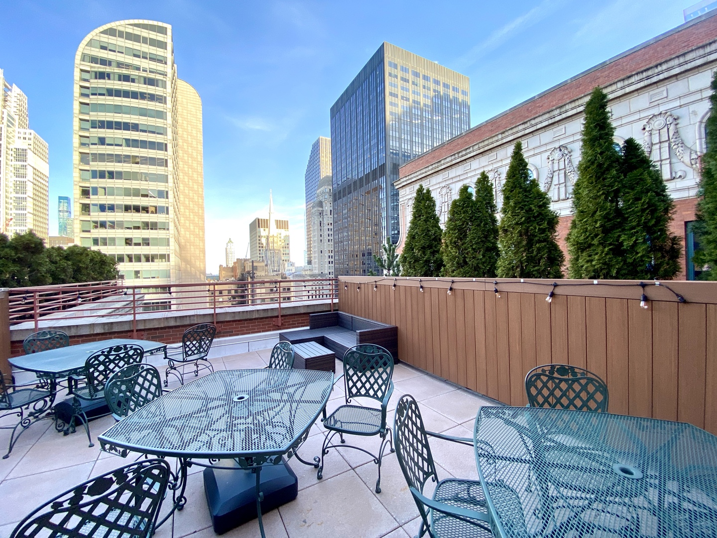 208 West Washington Street, Unit 1002 Chicago, IL 60606 - Photo 17 of 19