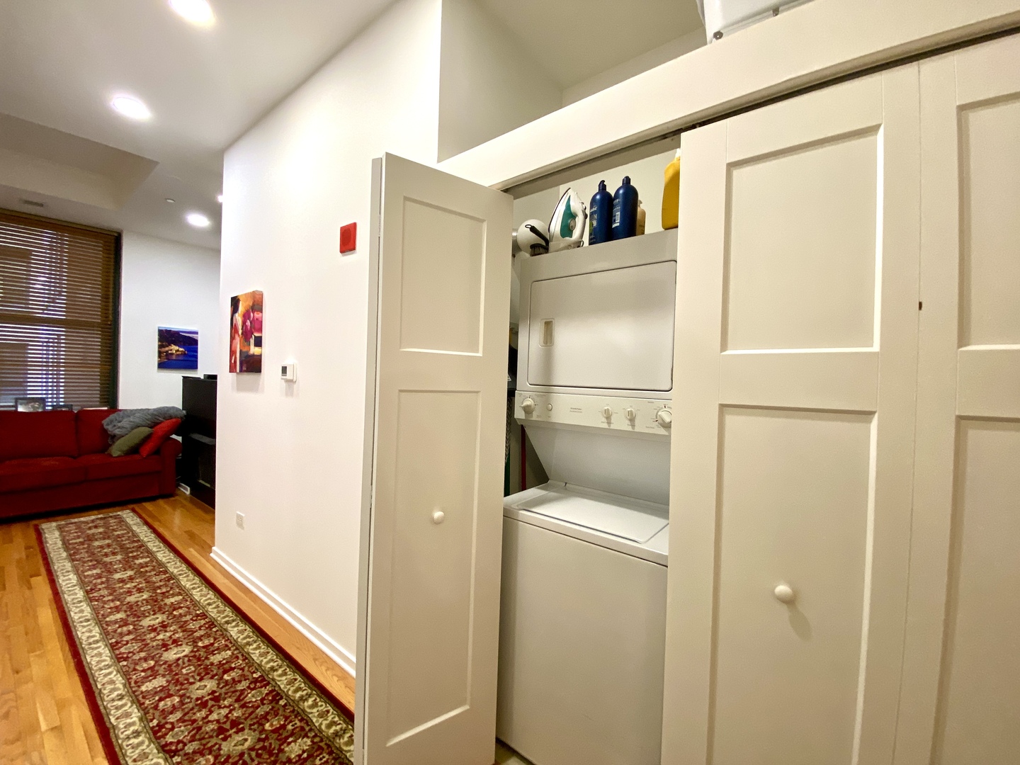 208 West Washington Street, Unit 1002 Chicago, IL 60606 - Photo 5 of 19