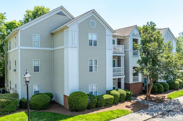 $1,495 | 2352 Township Road, Unit 2330F, Charlotte, NC 28273