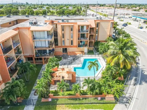 $2,500 | 6780 West 2nd Court, Unit 212, Hialeah, FL 33012
