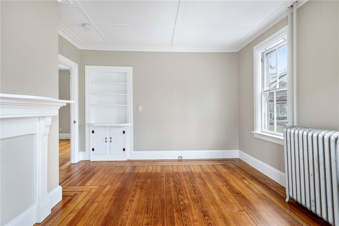 427 Spring Street, Unit 2 Newport, RI 02840 - Photo 7 of 14 Front bedroom