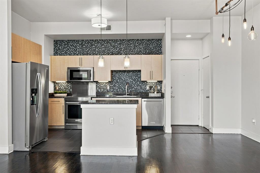 4605 Cedar Springs Road, Unit 305 Dallas, TX 75219 - Photo 7 of 24 Gallery Image 7