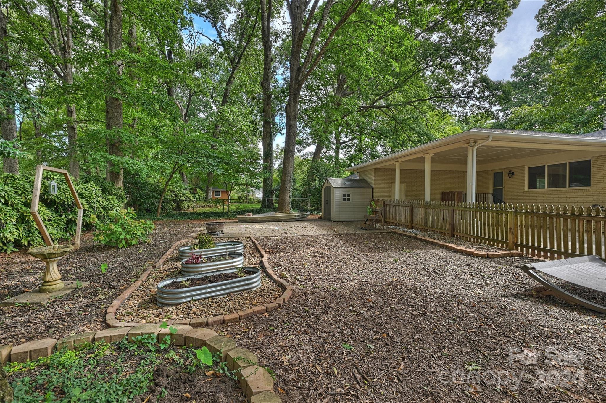 5328 Seacroft Road Charlotte, NC 28210 - Photo 36 of 40 Gallery Image 36