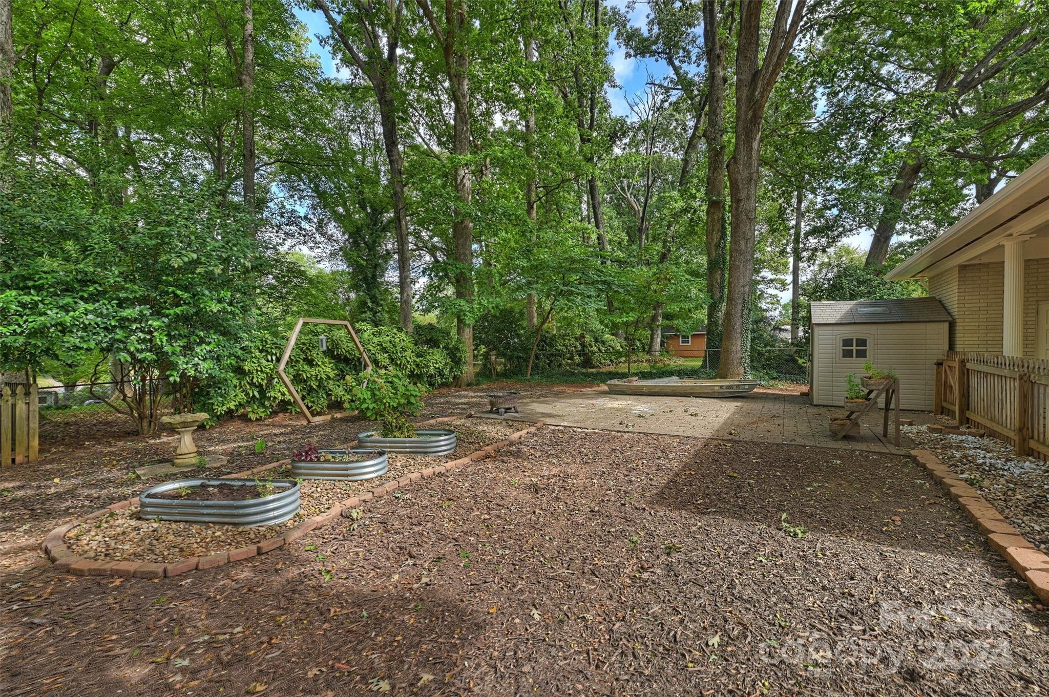 5328 Seacroft Road Charlotte, NC 28210 - Photo 38 of 40 Gallery Image 38