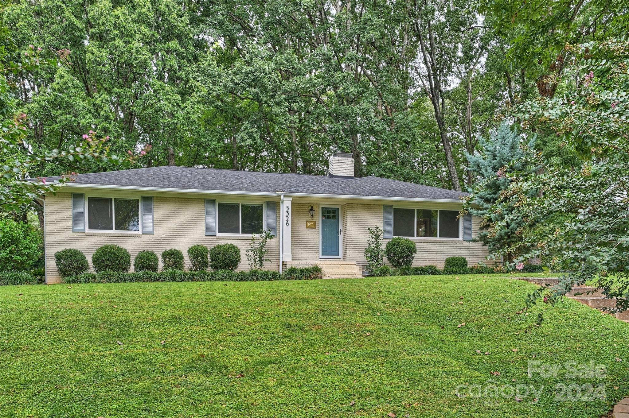 5328 Seacroft Road Charlotte, NC 28210 - Photo 7 of 40 Gallery Image 7
