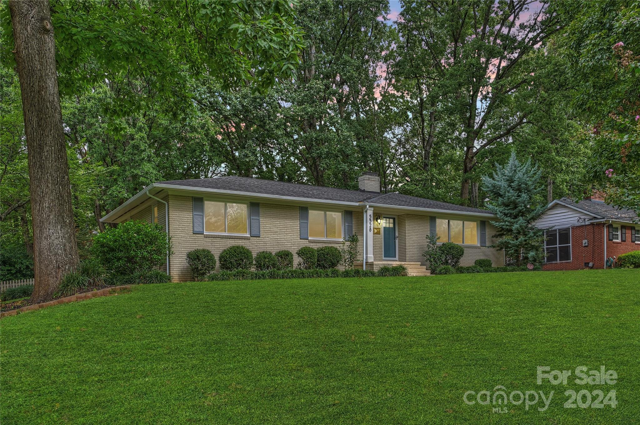 5328 Seacroft Road Charlotte, NC 28210 - Photo 9 of 40 Gallery Image 9