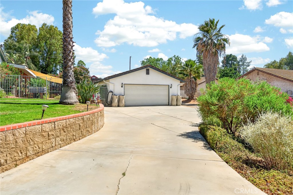 15091 Golden Star Avenue Riverside, CA 92506 - Photo 51 of 55