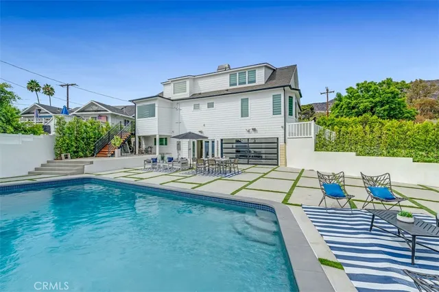 $2,995,000 | 430 West Kenneth Road, Glendale, CA 91202