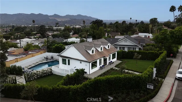 $2,995,000 | 430 West Kenneth Road, Glendale, CA 91202