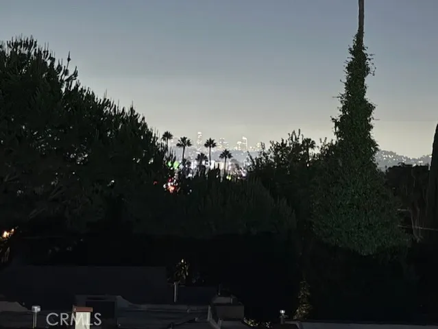 $2,995,000 | 430 West Kenneth Road, Glendale, CA 91202