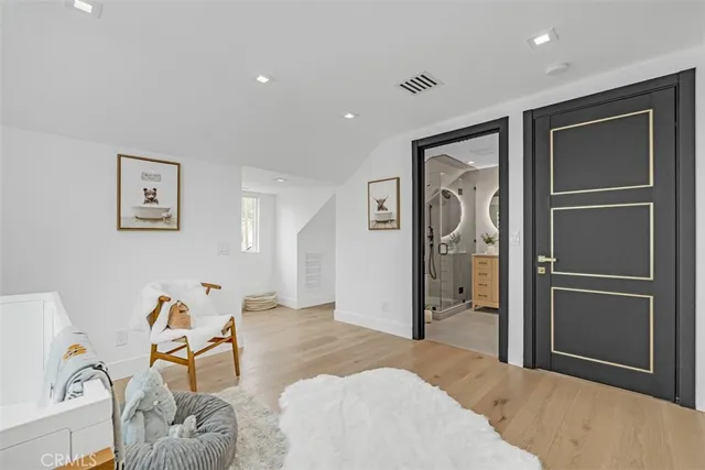 $2,995,000 | 430 West Kenneth Road, Glendale, CA 91202