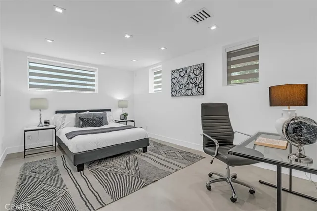 $2,995,000 | 430 West Kenneth Road, Glendale, CA 91202