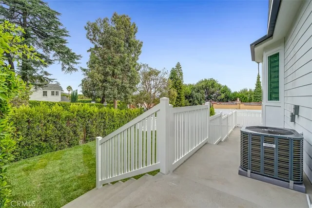 $2,995,000 | 430 West Kenneth Road, Glendale, CA 91202