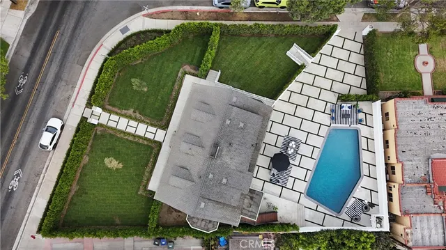 $2,995,000 | 430 West Kenneth Road, Glendale, CA 91202