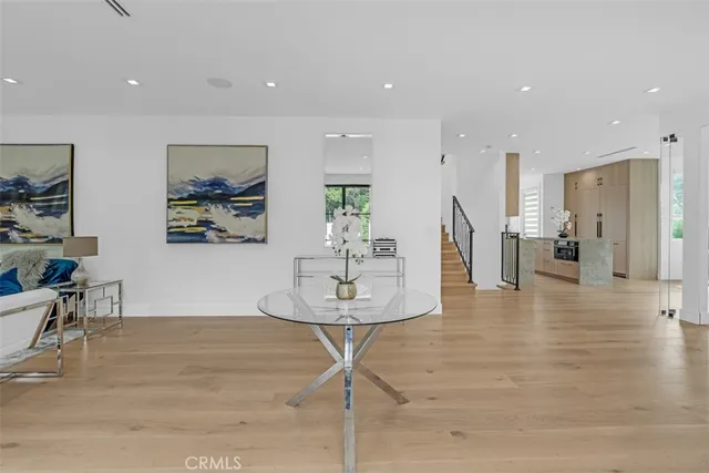 $2,995,000 | 430 West Kenneth Road, Glendale, CA 91202