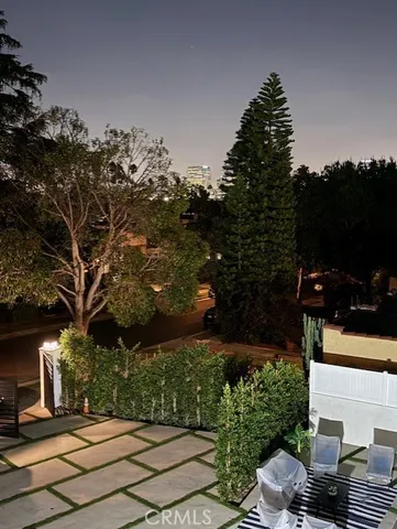 $2,995,000 | 430 West Kenneth Road, Glendale, CA 91202