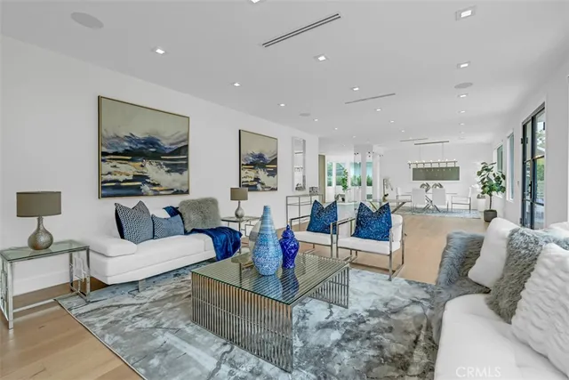 $2,995,000 | 430 West Kenneth Road, Glendale, CA 91202