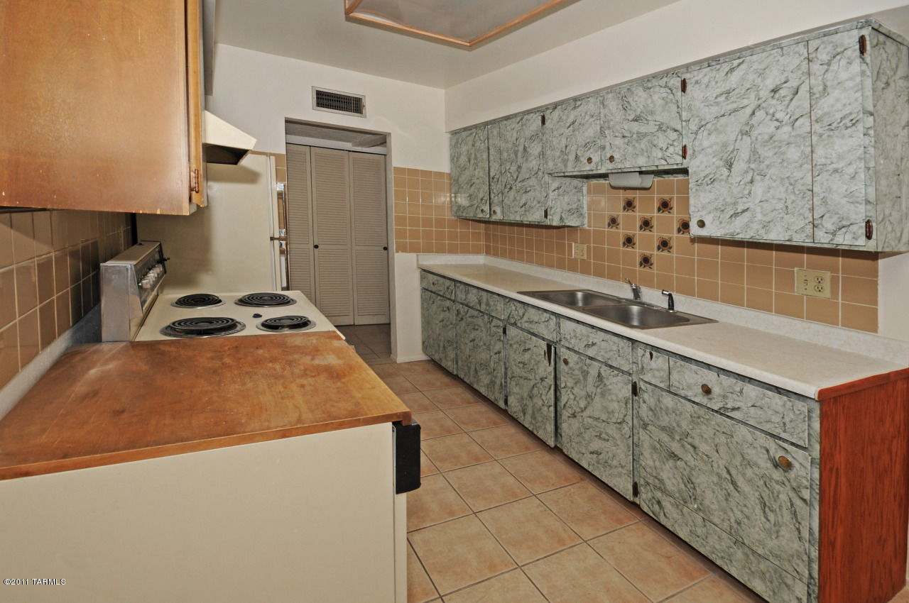 3065 South Kolb Road Tucson, AZ 85730 - Photo 4 of 10 Gallery Image 4