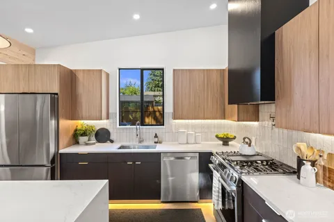 $1,299,000 | 19830 82nd Place West, Edmonds, WA 98026