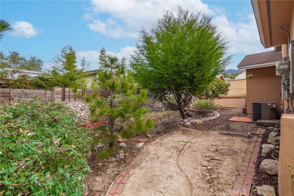 10424 Big Tujunga Canyon Road Tujunga, CA 91042 - Photo 47 of 54 Side Yard