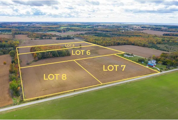 $204,900 | 6800 Sunny Point Road, Unit LT8, Egg Harbor, WI 54209