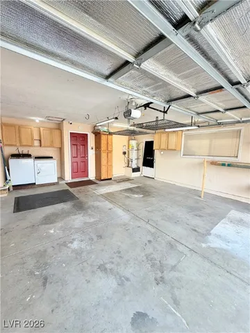 $2,350 | 7505 Pinedale Avenue, Las Vegas, NV 89145