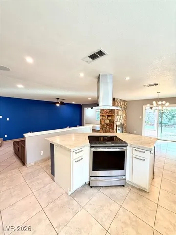 $2,350 | 7505 Pinedale Avenue, Las Vegas, NV 89145