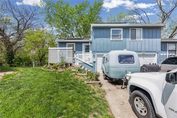 $157,000 | 8462 Lane Drive, Raytown, MO 64138