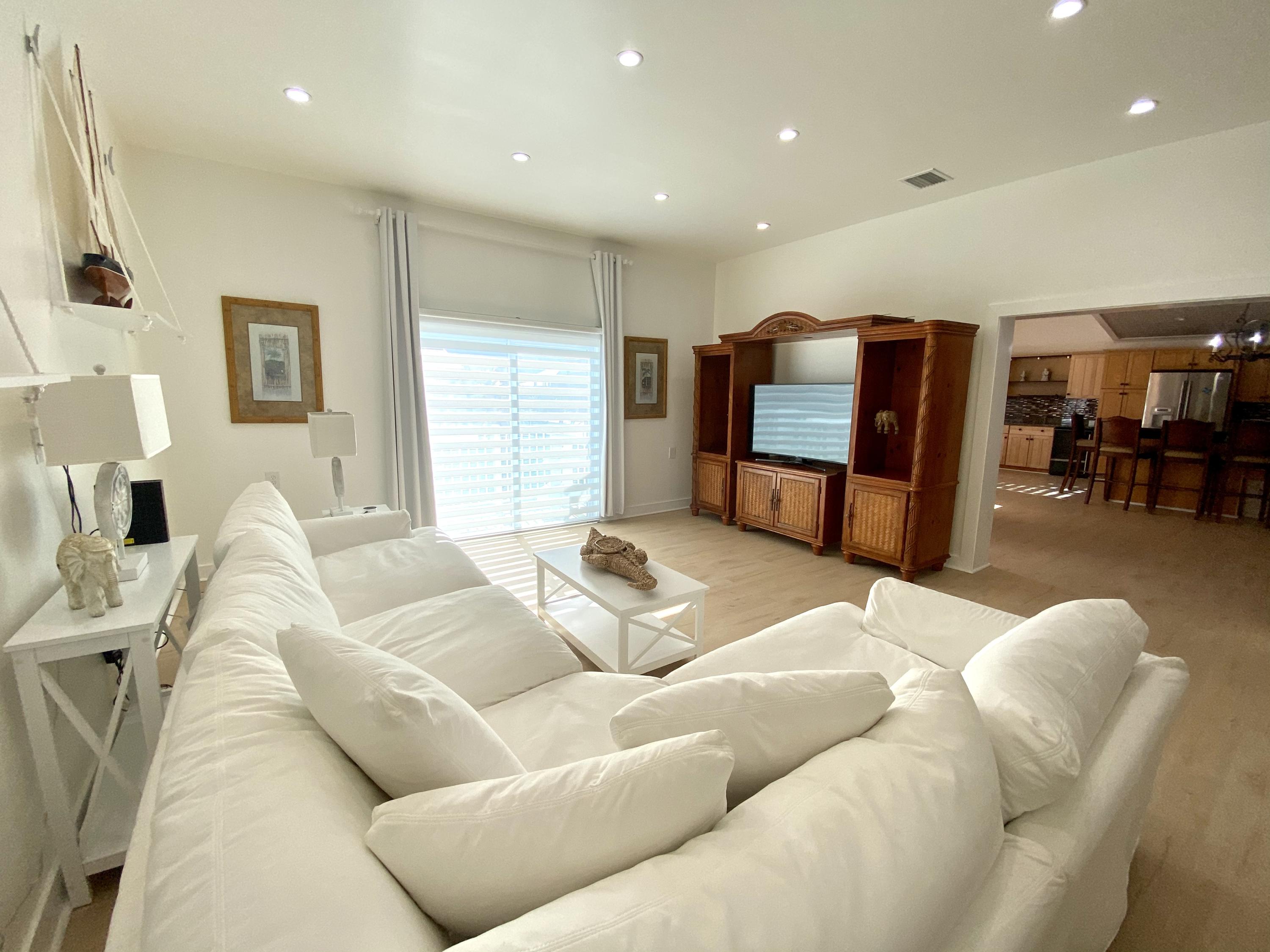 347 Blackbeard Road Summerland Key, FL 33042 - Photo 17 of 30 LR 2