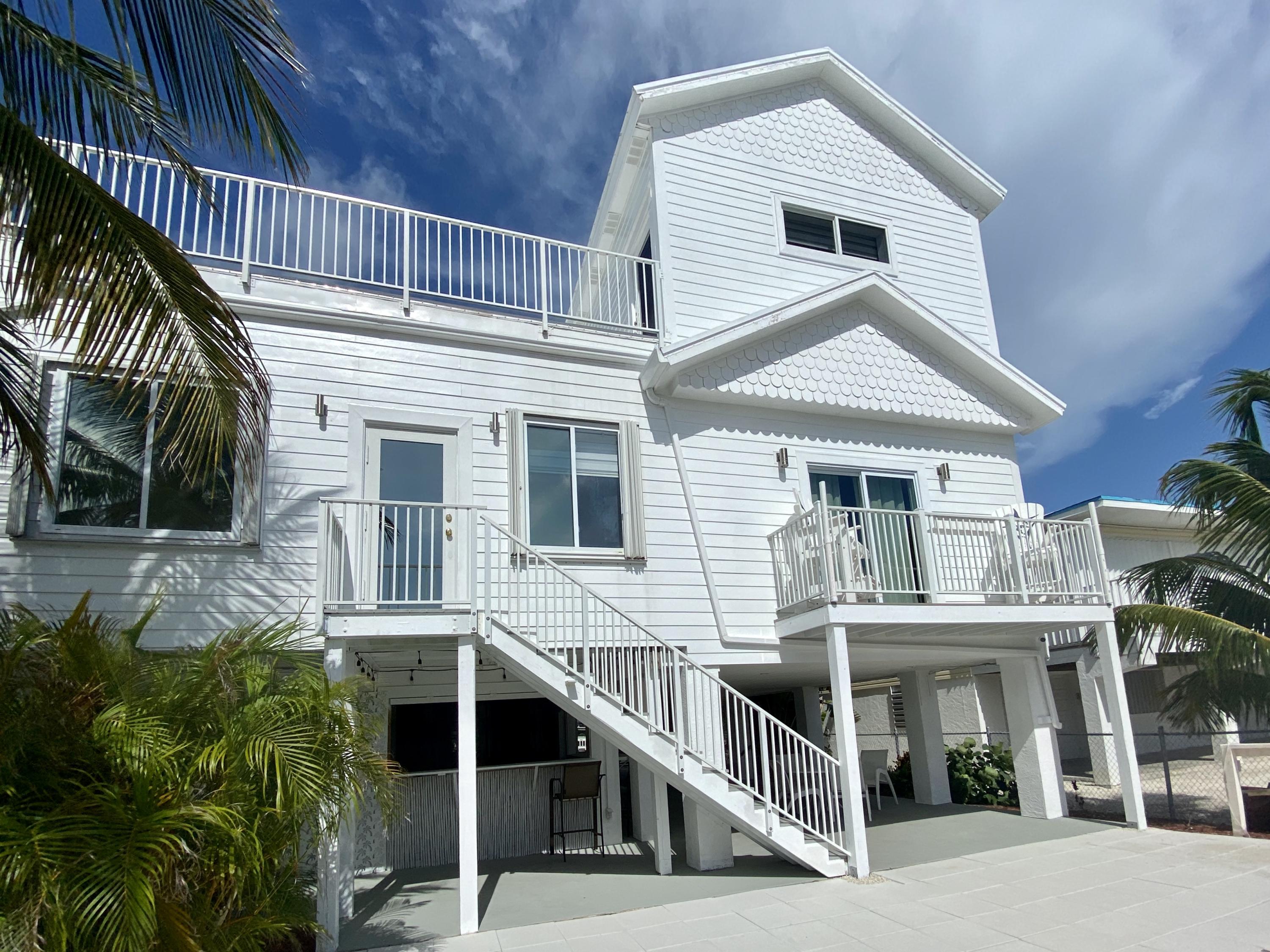 347 Blackbeard Road Summerland Key, FL 33042 - Photo 4 of 30 Back