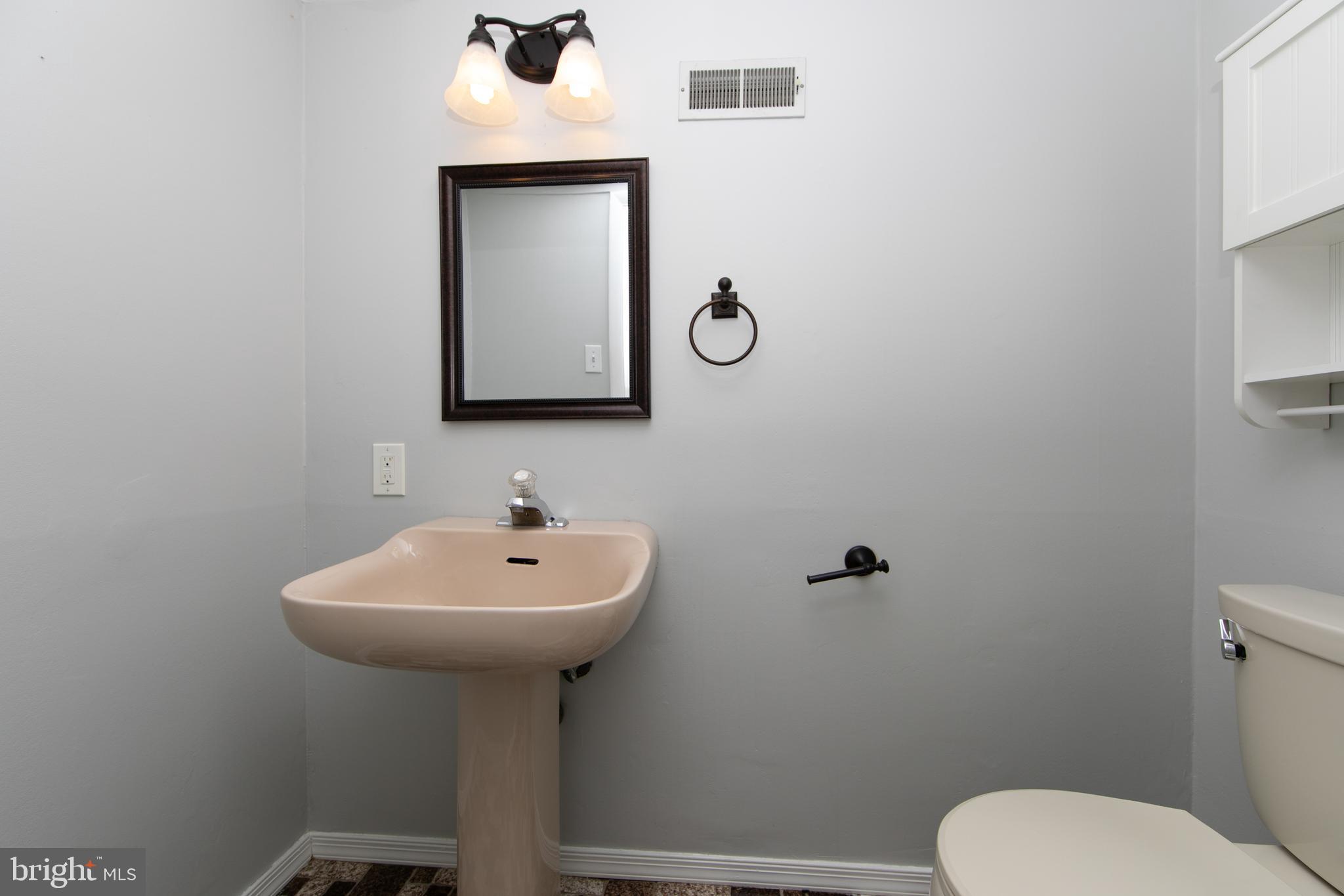 47 Heritage Road Marlton, NJ 08053 - Photo 30 of 43 Half bath