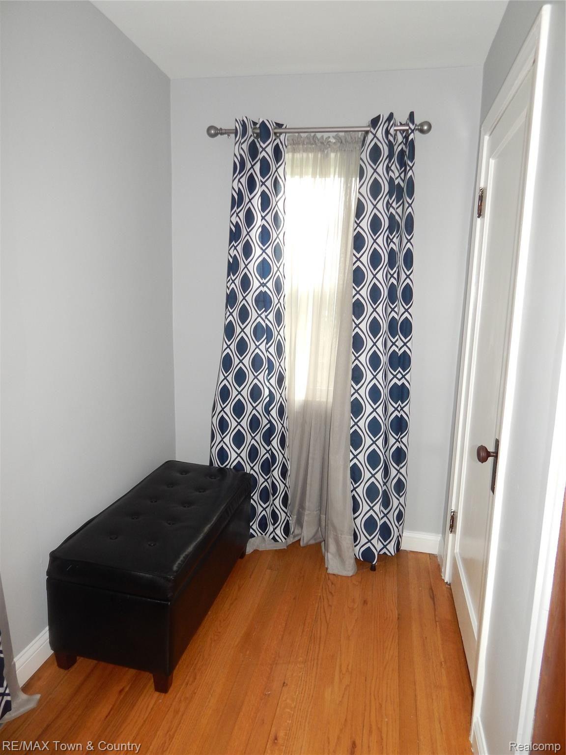 433 Elms Road Flushing, MI 48433 - Photo 22 of 36 DSCN1134.JPG
