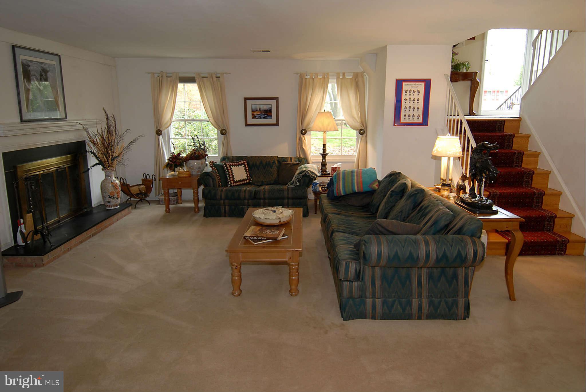 2403 Jackstay Terrace Reston, VA 20191 - Photo 5 of 30 Family Room