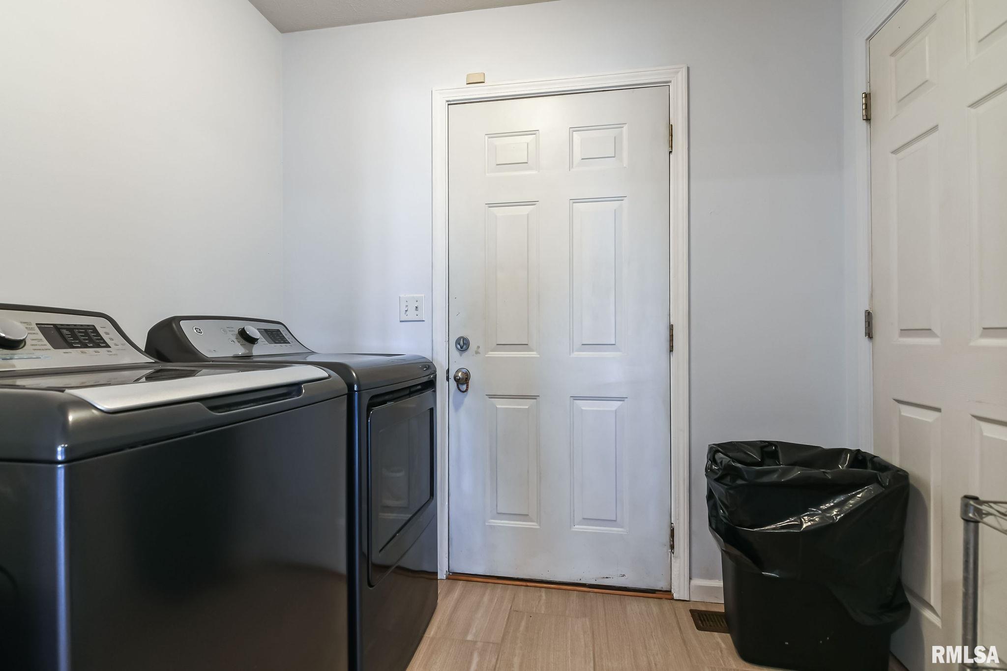2706 Johnathan Place Springfield, IL 62711 - Photo 21 of 31 Gallery Image 21