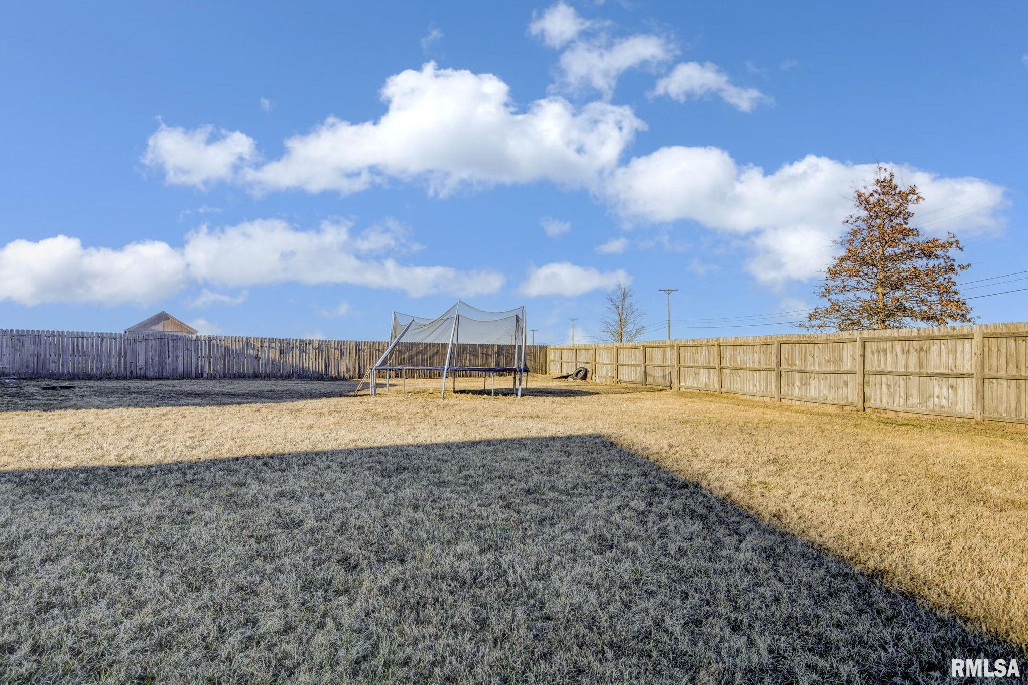 2706 Johnathan Place Springfield, IL 62711 - Photo 28 of 31 Gallery Image 28