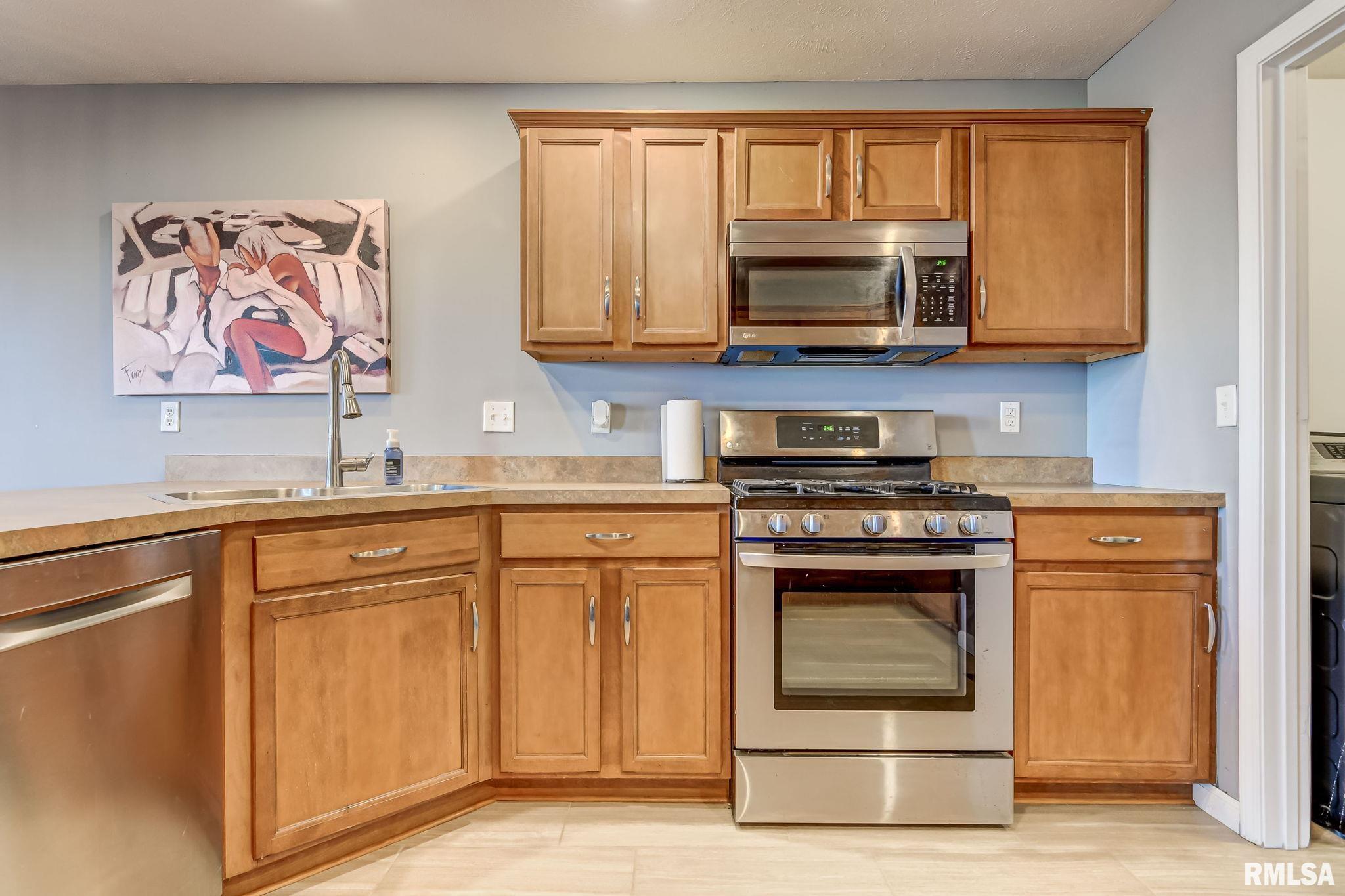 2706 Johnathan Place Springfield, IL 62711 - Photo 10 of 31 Gallery Image 10