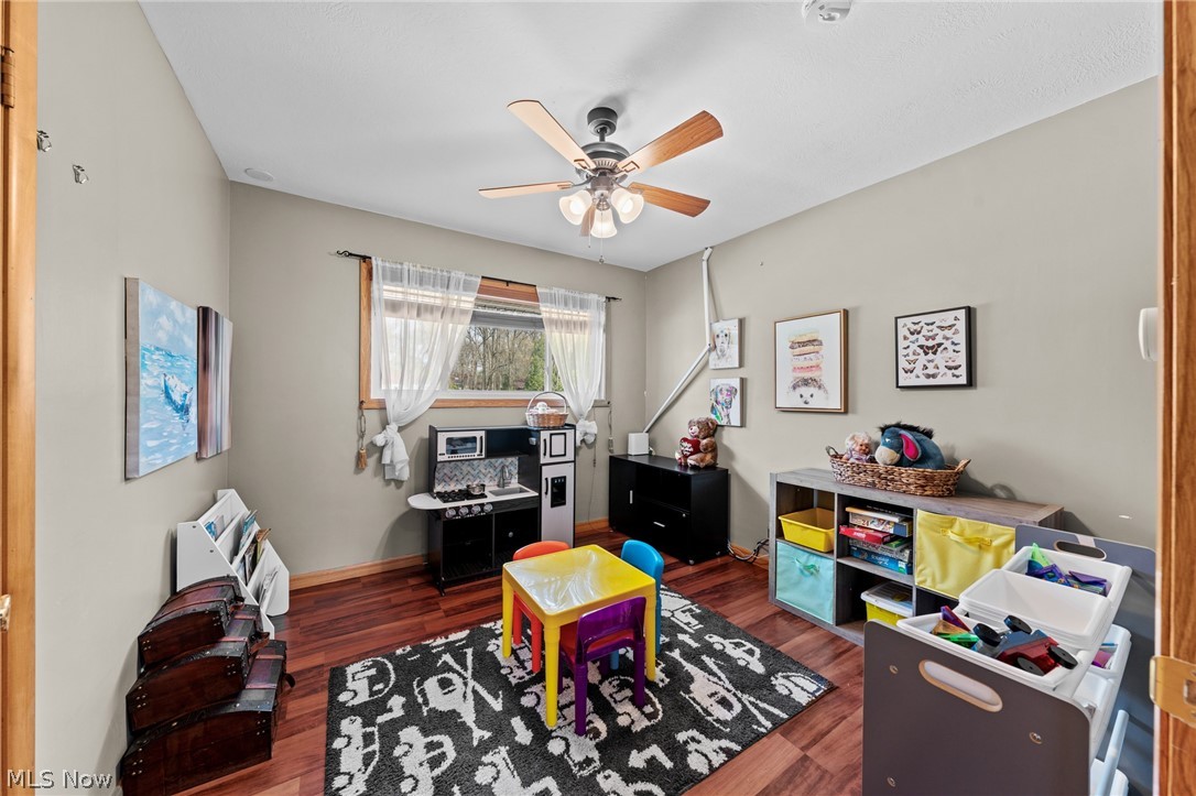 327 South Miller Road Akron, OH 44333 - Photo 13 of 48