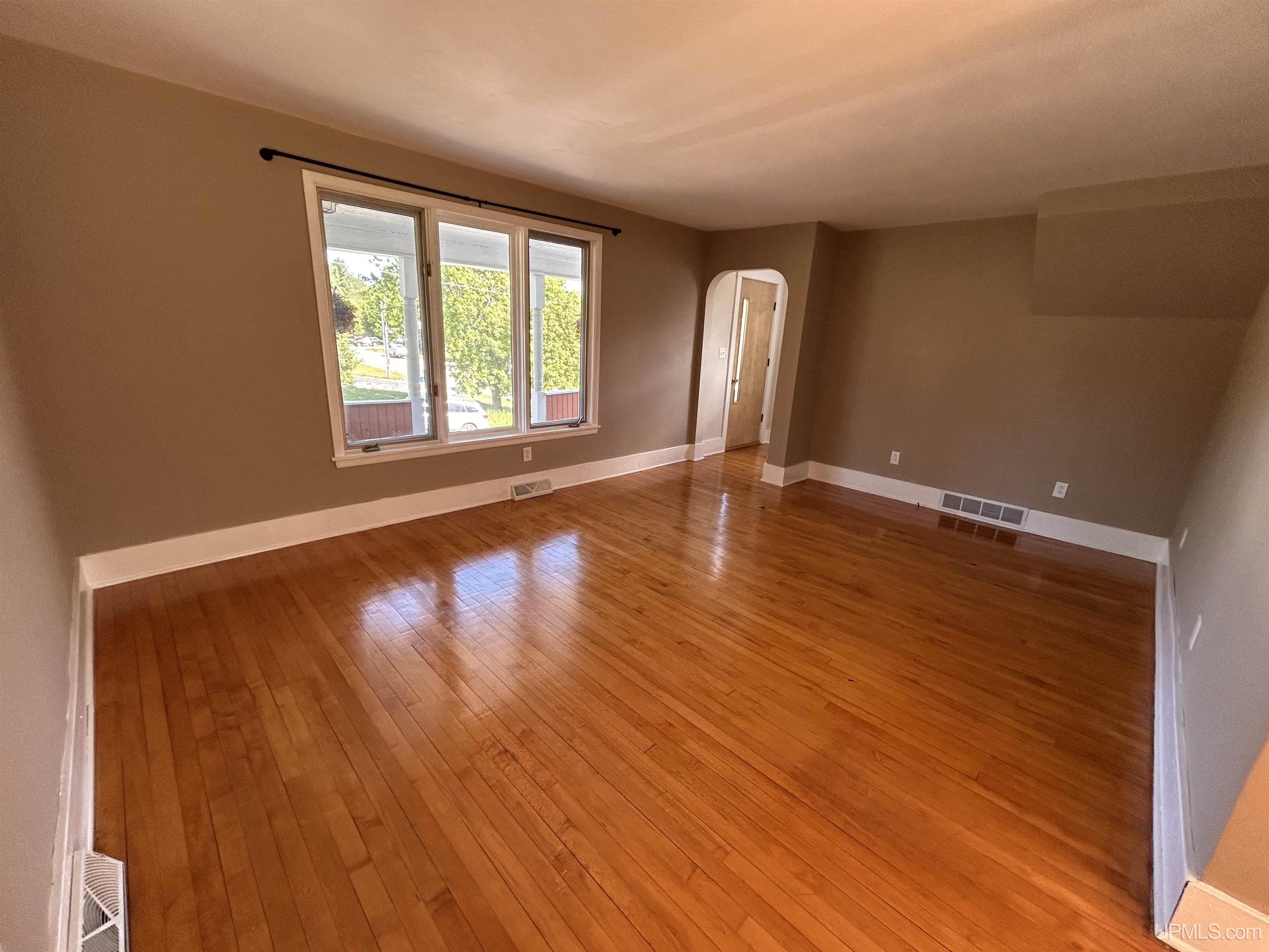 250 Steel Street Ishpeming, MI 49849 - Photo 14 of 38
